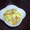 ｅｒｏｓ's cooksnap of when they made キャベツと丸天の炒め物.