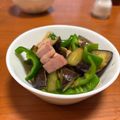 ngta05's cooksnap of when they made 茄子とピーマンの夏野菜炒め.