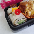 wonderfulworld's cooksnap of when they made お弁当に☆ちくわののりチーズきゅうり巻き.