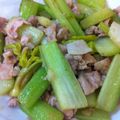 tooru37's cooksnap of when they made 豚肉とｾﾛﾘの醤油炒め.