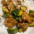 あぽぽ0621's cooksnap of when they made *鶏とアボカドのピリ辛照り焼き丼*.