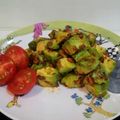えみぽ☆'s cooksnap of when they made 簡単おつまみ：アボガドの食べるラー油炒め.