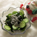 miyuki12's cooksnap of when they made きゅうりと小魚の酢の物*.