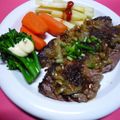 Jock's cooksnap of when they made 特売の安売り肉を極上柔らかステーキに♪.