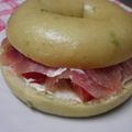 ひぃこ＊'s cooksnap of when they made ✿チーズ生ハムトマトベーグルサンド✿.