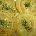 myukitty's cooksnap of when they made ホワイトソースで☆ミニミニ明太チーズピザ.