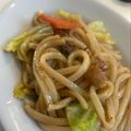 matsukusa's cooksnap of when they made 味付けはめんつゆ♡簡単 焼きうどん♡.