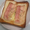 ＨＡＬ．Ｍ's cooksnap of when they made チーズベーコン✿食パン.