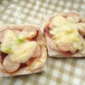 よしもりさんち's cooksnap of when they made 簡単！激ウマ！おもちピザ.