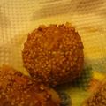 takafam55's cooksnap of when they made あまった栗きんとんをゴマ団子に！.