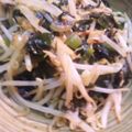 ｎｏｇｕｒｉ's cooksnap of when they made ごま油最高！ワカメともやしのジャコ炒め.
