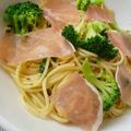 Licosama's cooksnap of when they made ブロッコリーと生ハムのペペロンチーノ♪.
