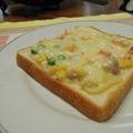 bobitin's cooksnap of when they made 残りホワイトソースで☆グラタントースト.
