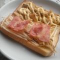 姉ぶた's cooksnap of when they made ✡もやし消費に❁ハムもやしトースト✡.