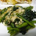 maruru-nn's cooksnap of when they made ☆＊☆春菊のゴマ卵炒め☆＊☆.