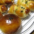 cafenon's cooksnap of when they made 人気パン屋さんのちくわ納豆パン.