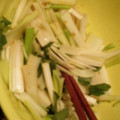 ゆあしゃんMAMA's cooksnap of when they made 長ねぎとかまぼこのごま油あえ.