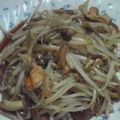 九道礼菜's cooksnap of when they made もやしときのこの豆板醤炒め.