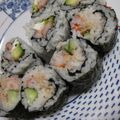bonnet's cooksnap of when they made ロール寿司 裏巻きの巻き方✿シリコン利用.