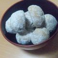 min0614's cooksnap of when they made 簡単きなこスノーボール.