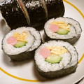 なかまる子's cooksnap of when they made 行楽弁当にも！酢飯を使わない簡単巻き寿司.