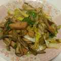 sakiha06's cooksnap of when they made 焼豚と舞茸と白菜のオイスターソース炒め.