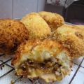 ゆわい's cooksnap of when they made リメイク料理☆カレーでコロッケに.