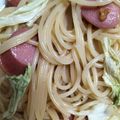 yikar1's cooksnap of when they made キャベツとソーセージの和風マヨパスタ.