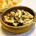 平井婦人's cooksnap of when they made きのこのピリ辛ゴマ炒め☆.