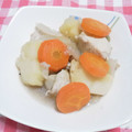 まろん☆'s cooksnap of when they made とりとじゃがいもとたまねぎの煮物.