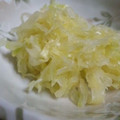 ユーロン's cooksnap of when they made 春キャベツとわかめのレモンサラダ.