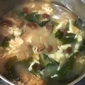 サーフブレイド's cooksnap of when they made わかめとなめこと卵の味噌汁.