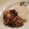 美味しい物作りたい's cooksnap of when they made 鶏肉ハンバーグの和風煮込みソース絡め.