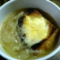 taka_yo's cooksnap of when they made お手軽オニオングラタンスープ.