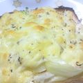 もんちゃ！'s cooksnap of when they made チーズがとろ～り☆オニオントースト♪♪.