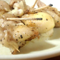 Natsutach's cooksnap of when they made 鶏皮のチーズ巻き焼き.