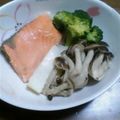 ☆ばた〜すこっち☆'s cooksnap of when they made 塩麹さんde魚と野菜の蒸し物.