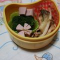 yukanosuke's cooksnap of when they made 魚肉ソーセージでお花★.