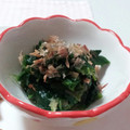 新妻ゅぅこ's cooksnap of when they made 旨い! ほうれん草とワカメのお浸し.