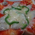 ＠ふるふる's cooksnap of when they made シーセージ(チリ味)☆ピザトースト.
