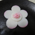 ＠ふるふる's cooksnap of when they made かまぼこで梅の花びらをつくりました.