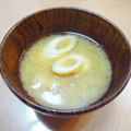 えるえる２８６'s cooksnap of when they made ＊ちくわとねぎの味噌汁＊.