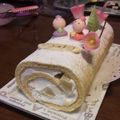 お日さま食堂's cooksnap of when they made 簡単☆フワフワ～☆黄桃缶のロールケーキ.