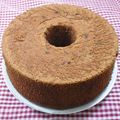 あっこ姉's cooksnap of when they made チョコとラムレーズンの卵白シフォンケーキ.