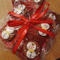 黒ねこ3129's cooksnap of when they made クリスマスに♥マシュマロ雪だるまクッキー.