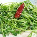 にこにこりこっち's cooksnap of when they made ■かんたん！豆苗のアンチョビ炒め■.