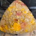 ゆるмαмα's cooksnap of when they made チャーハン風♪旨ぅまおにぎり♪混ぜるだけ.