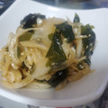 hozunyam's cooksnap of when they made やみつき！新玉とわかめの中華風サラダ.