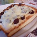 rie-tin's cooksnap of when they made レーズン入り♡チーズトースト.
