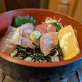 ダッフィーニーうに's cooksnap of when they made お刺身盛り合わせ乗せるだけ♪ 海鮮丼.